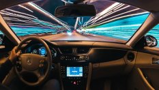 Какво е „пътна хипноза“ и как да я избегнем?