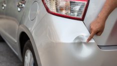 Може ли да поправим вдлъбната броня с флакон със сгъстен въздух?