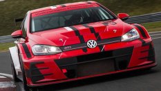 Пистовият VW Golf GTI TCR вече развива 350 коня (ВИДЕО)