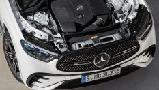 Mercedes: Няма шанс двигател BMW да се появи в наш модел!