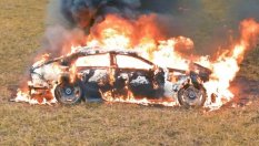 Отчаян блогър запали своя Mercedes-AMG GT 63 S