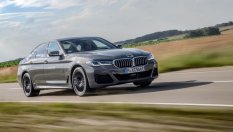 Машина на времето: тестваме бъдещото BMW 545e