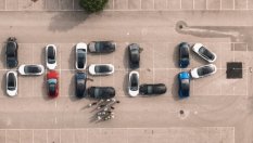 Собственици на Tesla плашат с гладна стачка