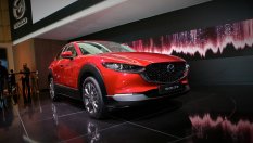 Обречен ли е двигателят с вътрешно горене: президентът на Mazda пред КОЛЕЛА