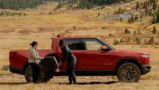 Електромобилите не успяват да привлекат жени купувачи