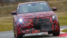 Alfa Romeo показа детайли от първия си електромобил