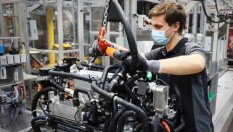 Служителите на Mercedes ще получат бонус до 6000 евро