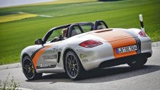 Porsche електрифицира достъпните си модели