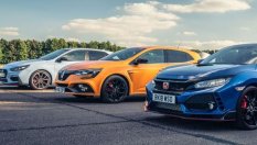 Три хот-хеча един срещу друг на пистата (ВИДЕО)