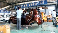 Китай ще ограничава производството на електромобили