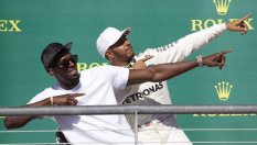 Как се забавляват Люис Хамилтън и Юсеин Болт на пистата (ВИДЕО)