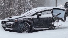 Снегорин разцепи Subaru WRX наполовина