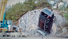 Volvo проведе най-екстремния краш-тест в света