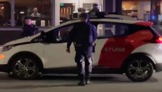 Цирк: Полицаи спряха кола без шофьор, тя избяга