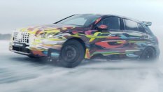 Новият Mercedes-AMG A 45 е неудържим на лед (ВИДЕО)
