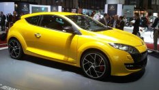 Renault Mеgane RS на президента на Франция трупа глоби по пътищата