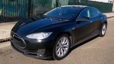 Вижте какво се случва с Tesla Model S след 700 000 км пробег