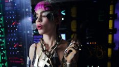 Гаджето на Илон Мъск грейна в календара на Pirelli