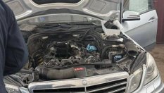 Митничари откриха близо милион долара в двигател на Mercedes