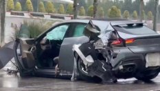 Ferrari Purosangue се разцепи на две при катастрофа