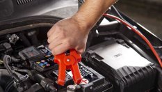 Какво се случва, ако поставите акумулатор с грешен капацитет?