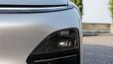 Защо колите в наши дни имат разделени фарове?