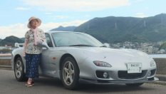 Японска баба се отказа от книжката си и любимата Mazda
