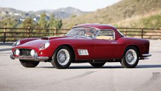 Колко струва Ferrari с много малък V12