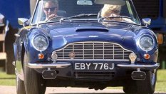 Aston Martin-ът на принц Чарлз върви на... вино