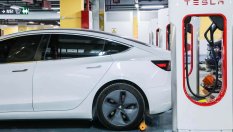 Собственик на Tesla получи сметка от 600 000 долара за зареждане