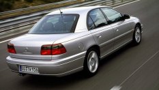 10 изненадващи автомобила с двигател на BMW под капака