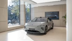 NIO ще предложи в Европа електромобил за 30 000 евро със сменяеми батерии