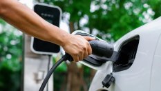 Излъчват ли опасна радиация електромобилите?