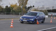 Лосовият тест се оказа проблем и за VW Passat