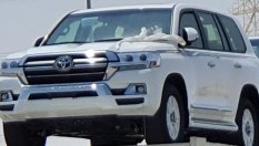 Обновената Toyota Land Cruiser 200 излиза в няколко варианта