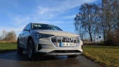 Империята отвръща на удара: тестваме електрическото Audi e-tron