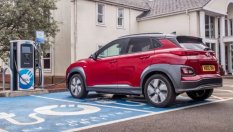 И след ремонта Hyundai Kona продължава да се пали