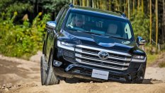 Toyota предупреди &ndash; за Land Cruiser ще се чака 4 години