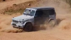 Eто как електрическата G-класа обръща на място