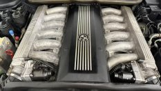 Как BMW направи V12 от два редови шестака