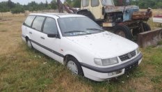 Изоставен VW Passat запали след 8 години на едно място