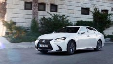 Сложни, но здрави - пет бизнес седана с надеждна електроника