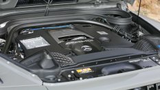 Проблем с качеството спира V8 моторите на Mercedes