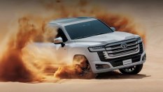Toyota Land Cruiser 300 стана хибрид за първи път