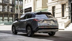 Стотици нови Honda HR-V останаха със счупени от студа задни стъкла