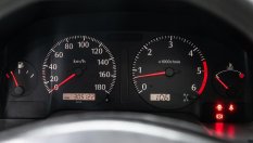 Защо на таблото се появява удивителен знак и трябва ли той да ви притеснява?