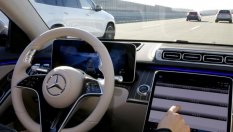Mercedes-Benz е готов с автопилот, но няма да го предлага