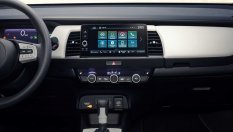 Honda ограничава сензорните екрани