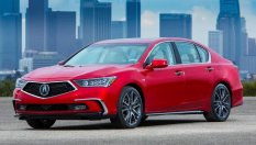 Флагманският седан Acura RLX си отива
