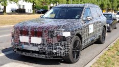 BMW готви огромен и луксозен SUV с 800 к.с.